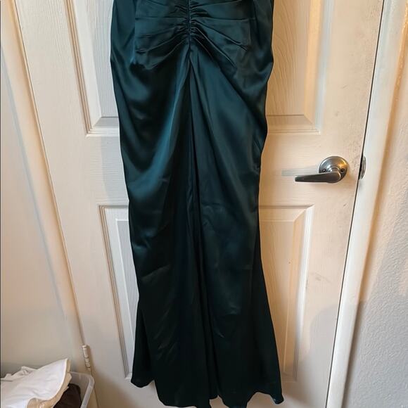 David's Bridal Galina Signature Strapless Charmeuse Dress Gem Green size 2 NWT - Picture 10 of 12